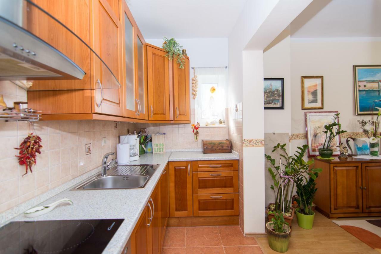 Apartmani Mm Τρογκίρ Εξωτερικό φωτογραφία
